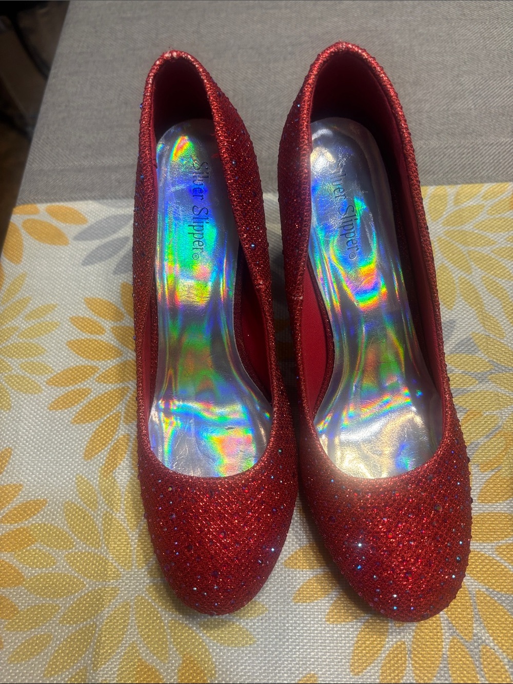 Red Glitter Platform High Heels with Sparkle Embellishments - Picture 2 of 6